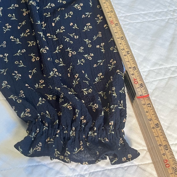 Madewell Puff-Sleeve Peplum Wrap Top in Spring Fling Small Floral Small Blue - Picture 12 of 12